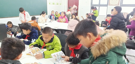 九三学社长沙市委赴大桥完小开展支教助学活动