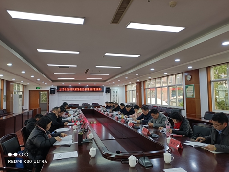 社市委召开第八届常委会述职报告征求意见座谈会